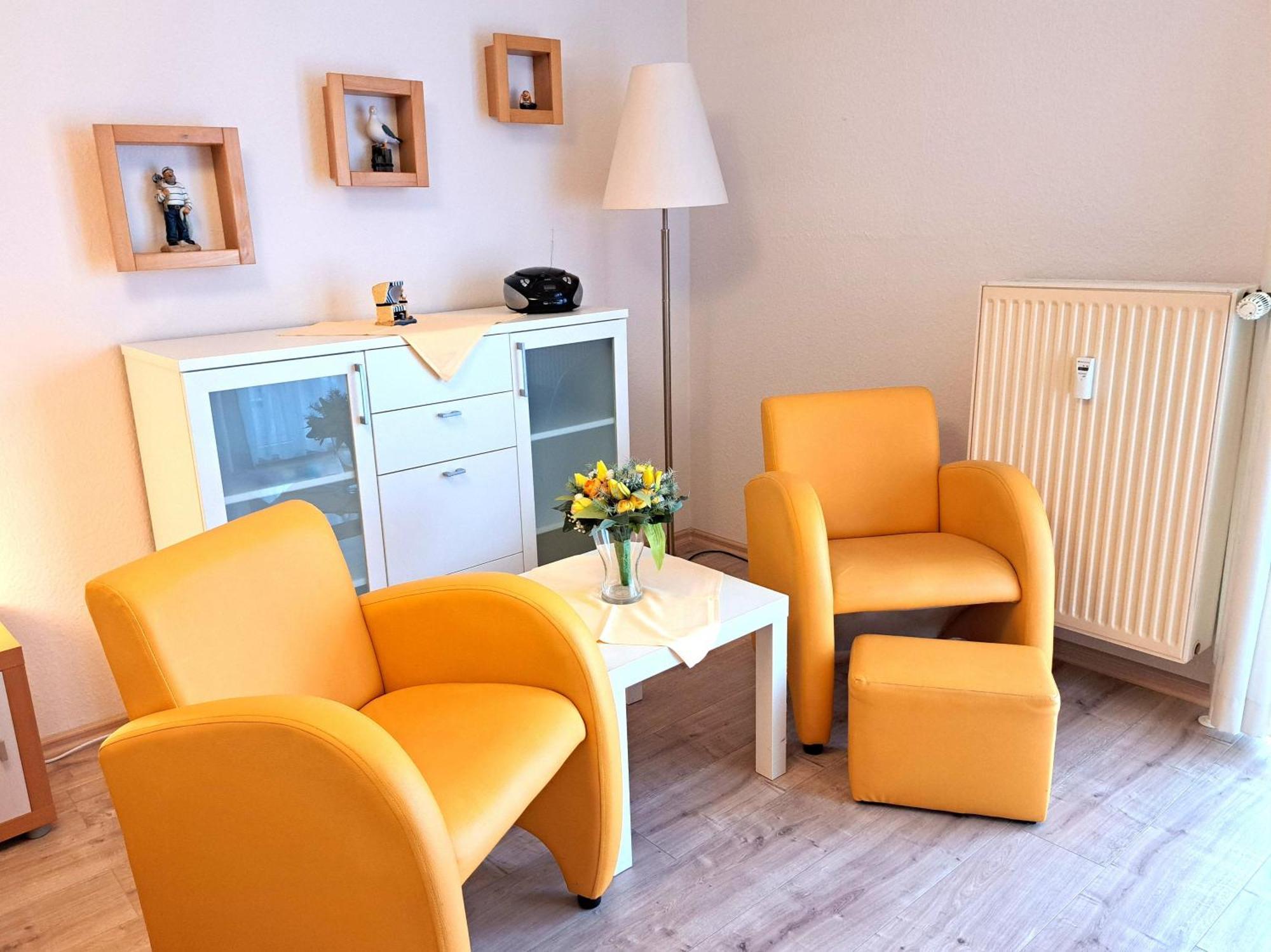 Sonnige Mit Balkon Im Zentrum Apartment Rostock